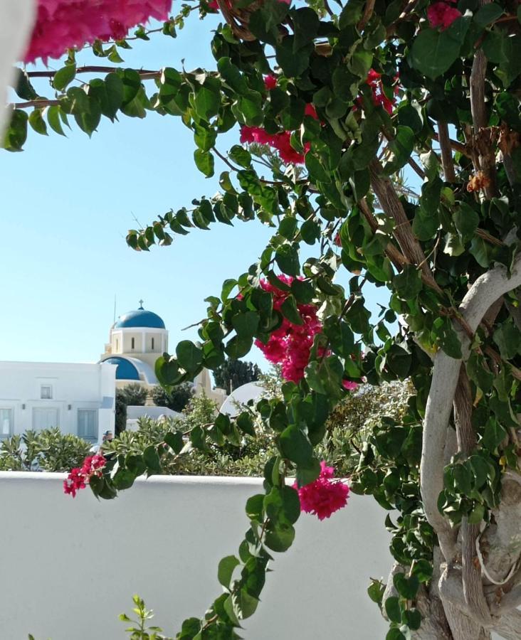 Sensia Luxury Studio With Hot Tub Oia  Exterior photo